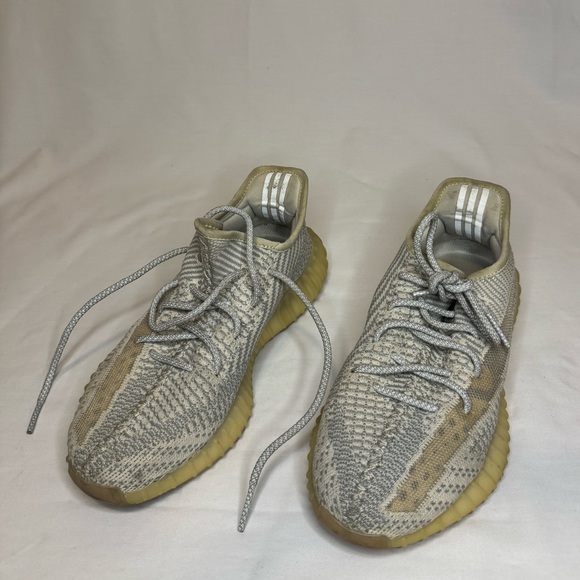 Yeezy Boost 350 V2 ‘Lundmark Non- Reflective’- 2019 - Picture 2 of 5